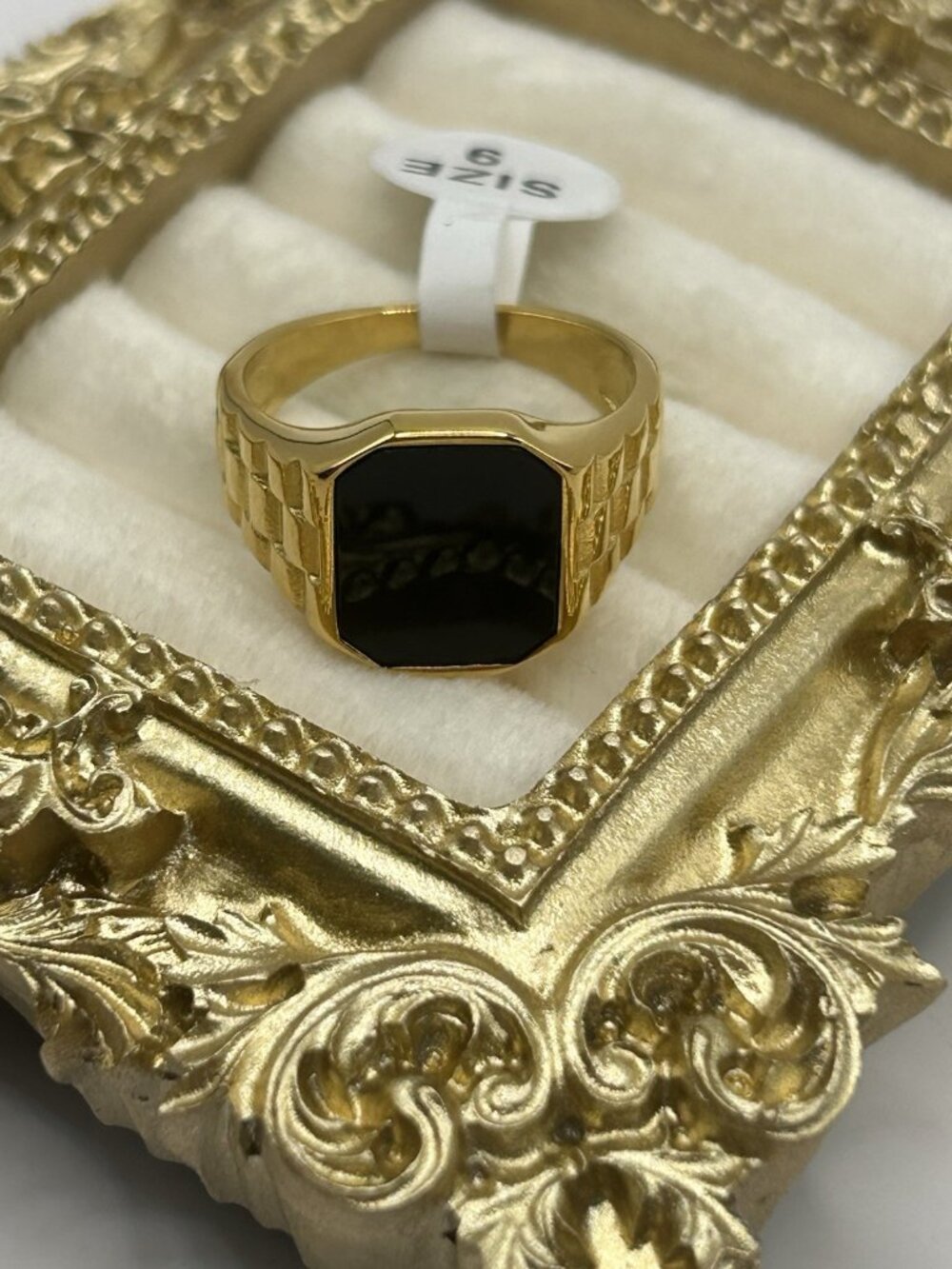 Vintage NOS Gold Tone Signet Ring Size 9 Unisex Jewelry Black Center Chunky New - Picture 2 of 13